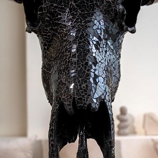 مجسمه جمجمه گاو با پایه و دیوارکوب