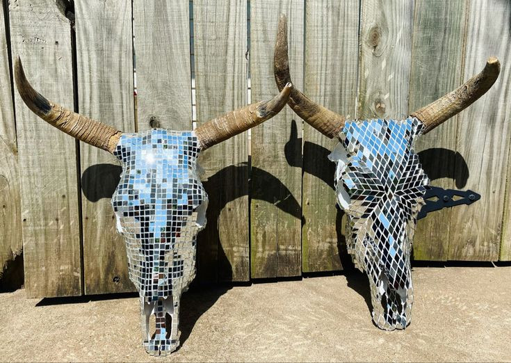 دیواری جمجمه گاو