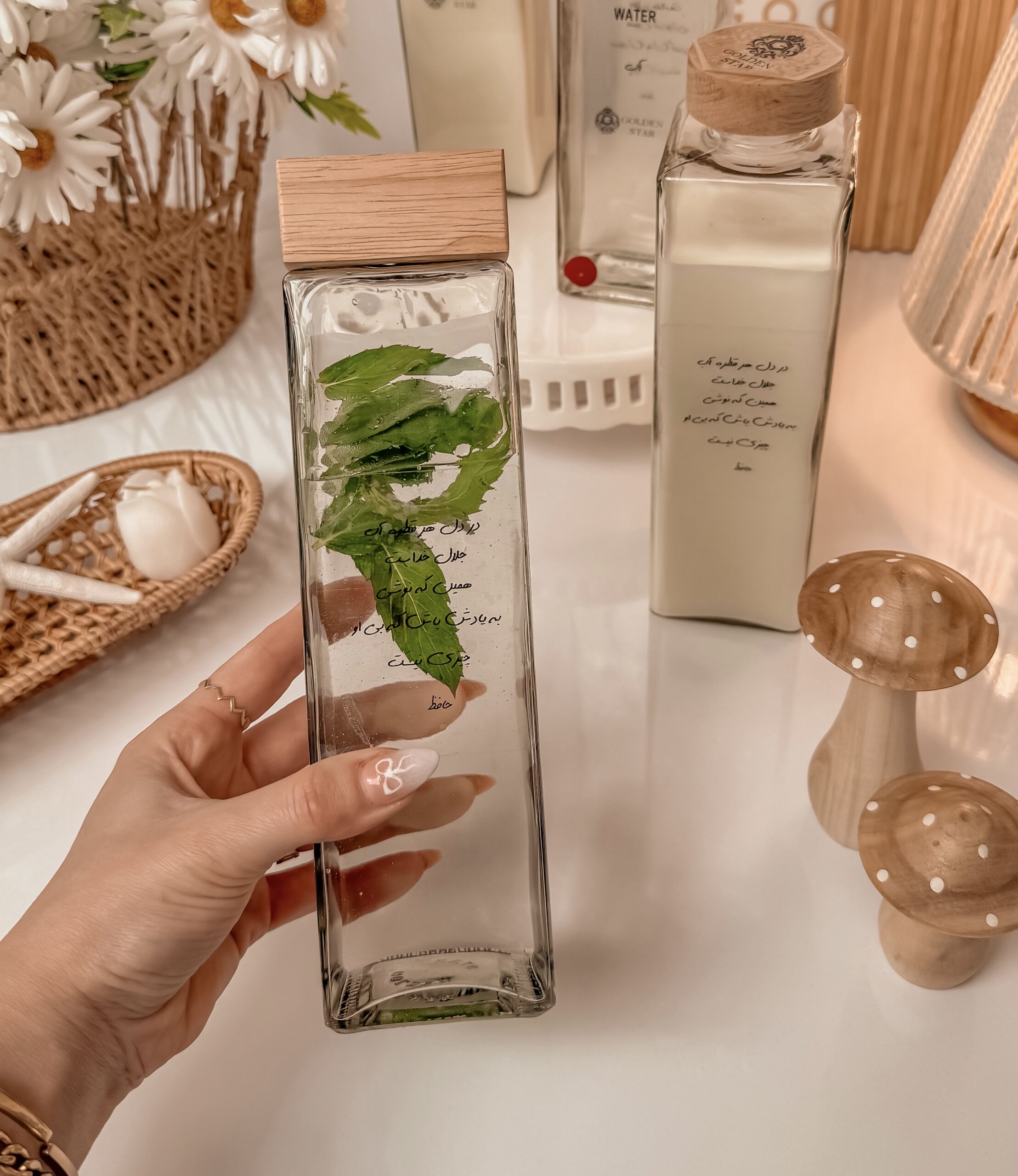 بطری درب چوبی طرح ایکیا همراه با لیبل هدیه ضد آب