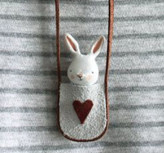 آویز فانتزی ماشین خرگوشی