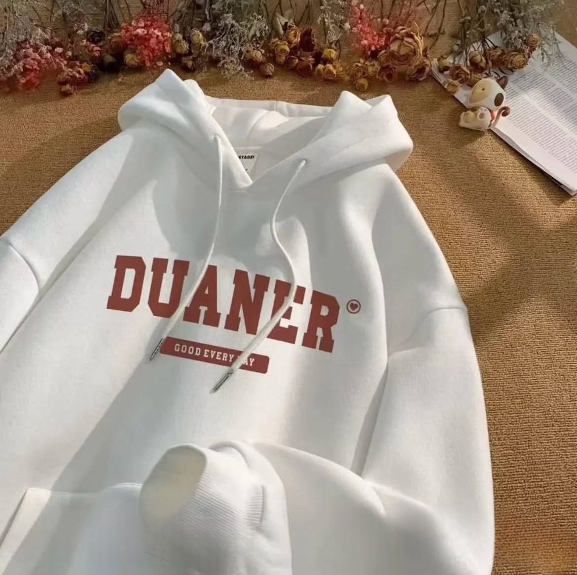 هودی کلاه دار فری سایز داخل کرکی سفید